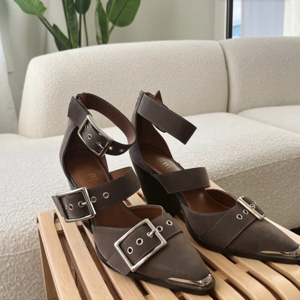 Pointed Toe Brown Leather Strappy Heels with Buckle Detail